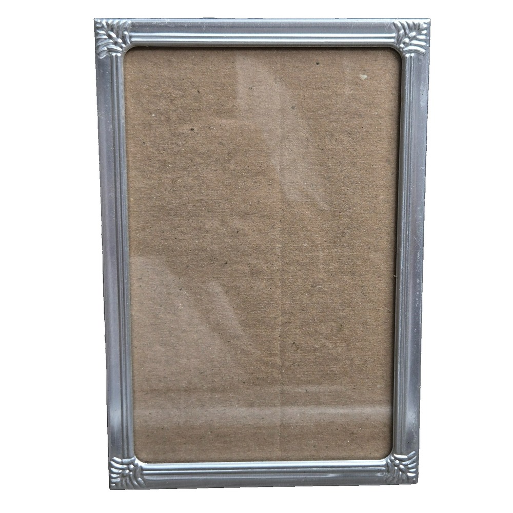 Vintage Silver Tone Metal Picture Frame 4x6 Tabletop Textured Ornate Corner